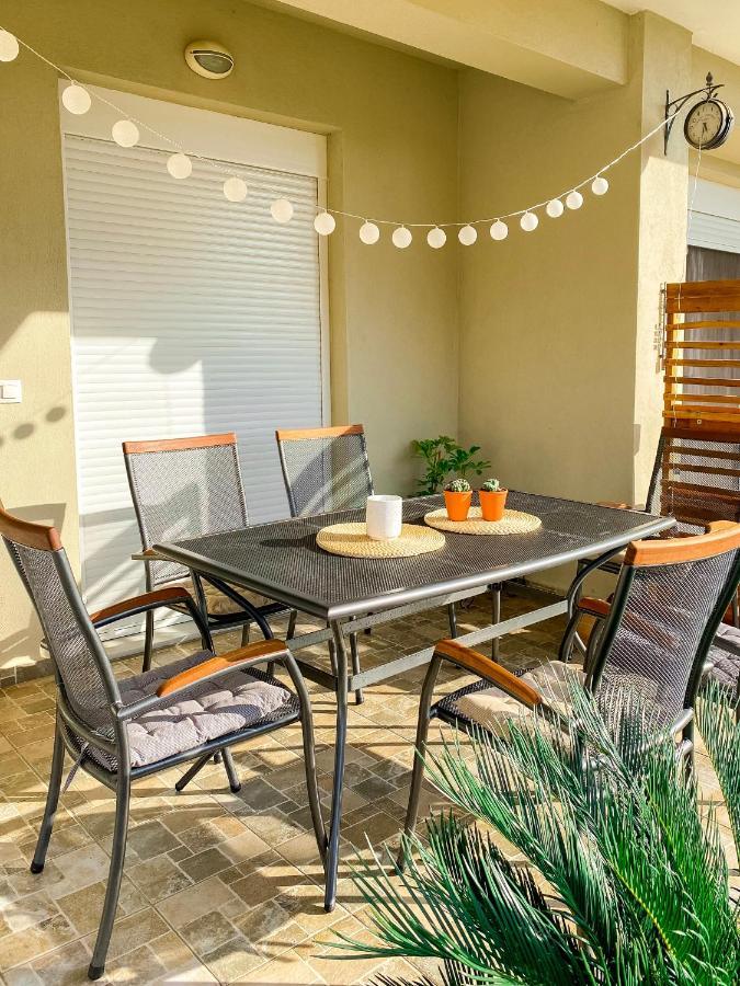 Neroli Apartments ニキティ エクステリア 写真